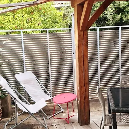 Casa de Férias Petite Maison Bois Cosy Dans Un Ecrin De Verdure Porto-Vecchio (Corsica)