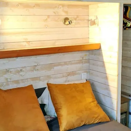 Petite Maison Bois Cosy Dans Un Ecrin De Verdure *